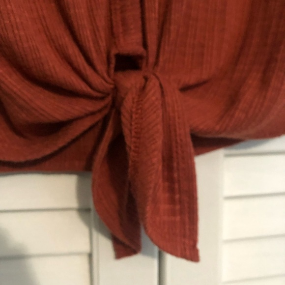 Caution to the wind rusty orange blouse - Picture 5 of 8